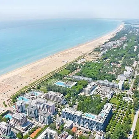度假居 Pleasant In Carole With Shared Pool La Fagiana