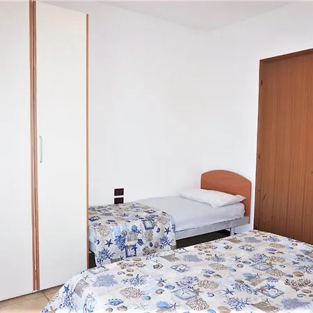 Pleasant In Carole With Shared Pool Holiday home