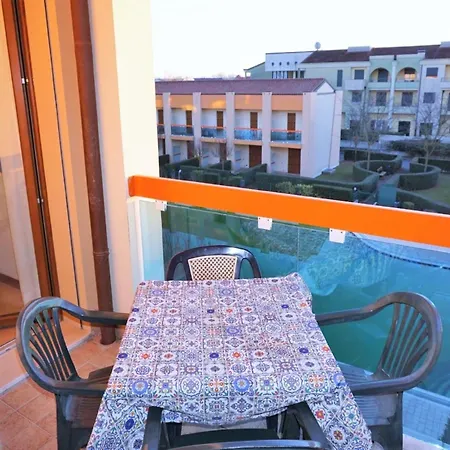 펜션 Pleasant In Carole With Shared Pool *